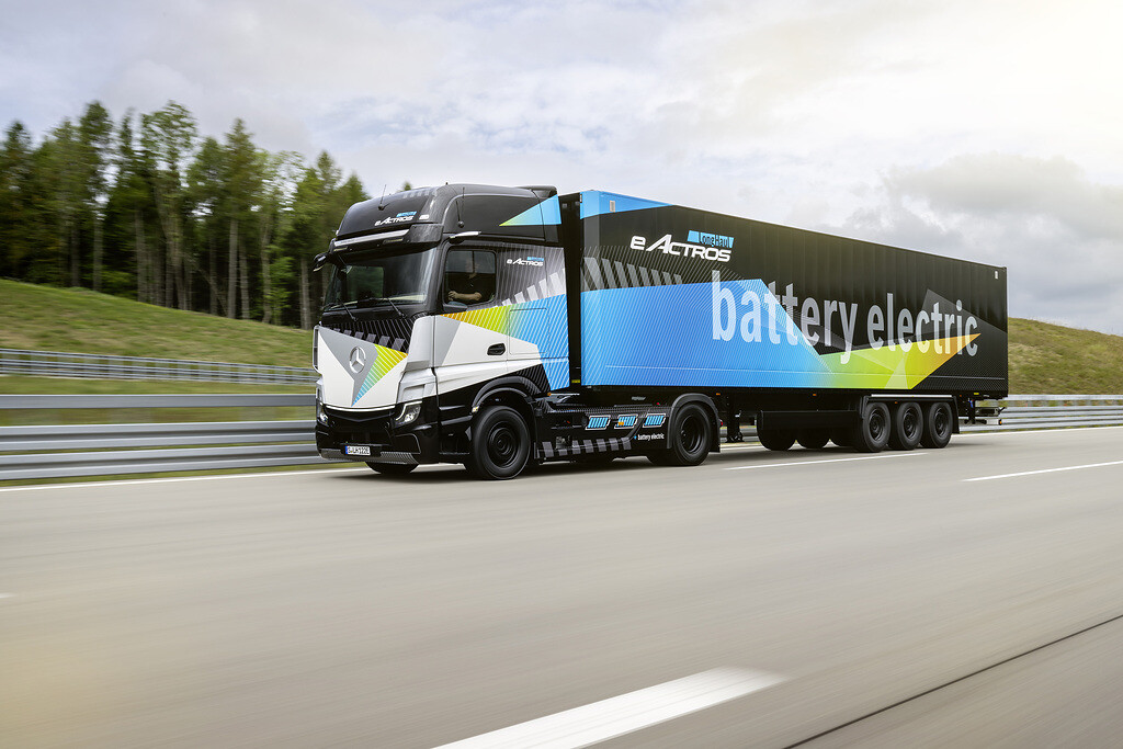 Daimler Truck: Vor dem Start der IAA Transportation – E-LKW für Fernverkehr vorgestellt