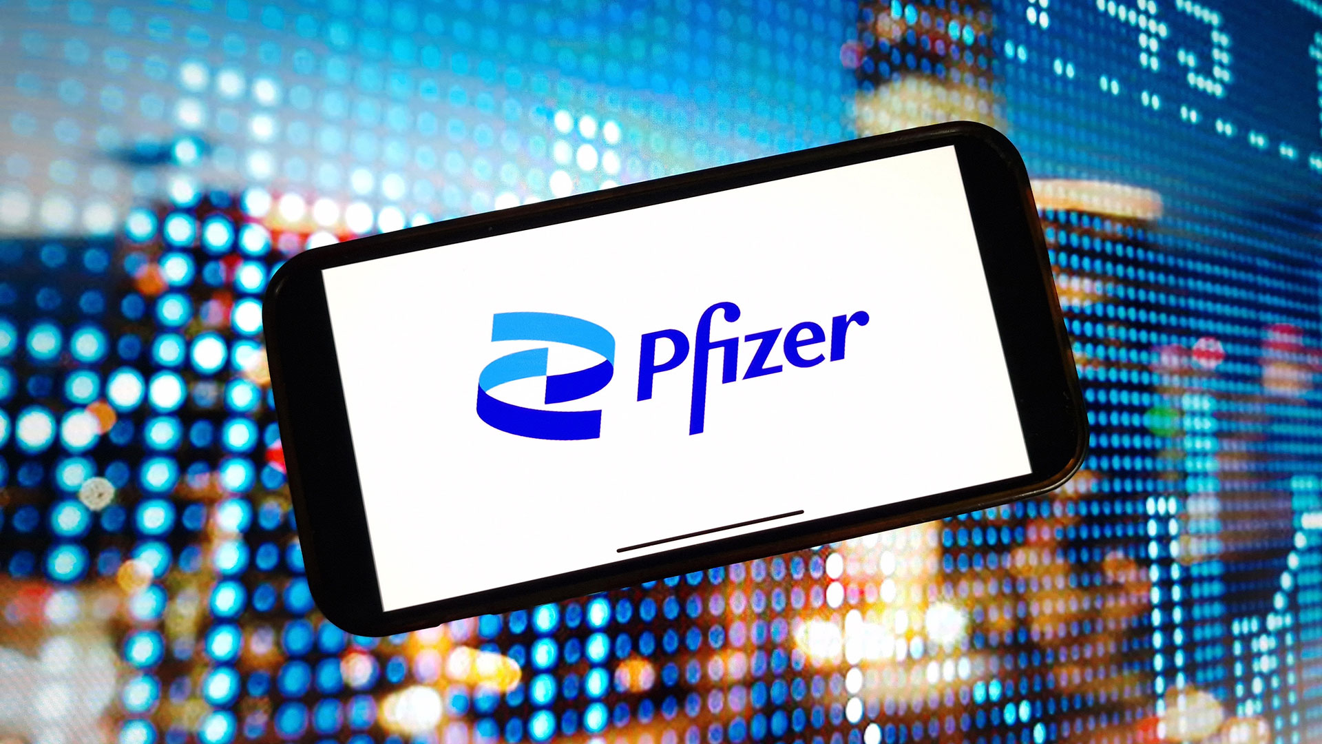 Pfizer mit Mega&#8209;Überraschung: Ist die Pharma&#8209;Aktie für Anleger gerade richtig interessant geworden? (Foto: Sipa USA/SOPA Images/picture alliance/dpa)