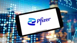 Pfizer: Pfizer: Prognose erneut angehoben – Aktie zieht an