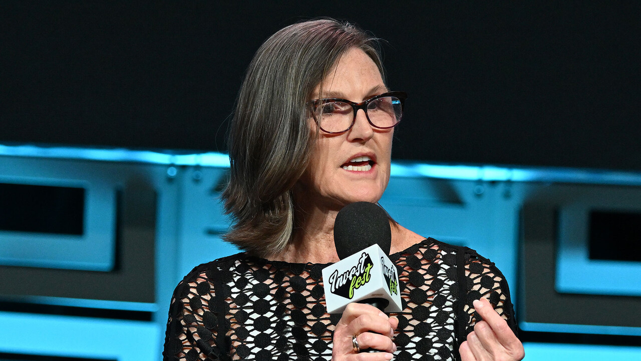 Cathie Wood stutzt Bitcoin-Prognose! Darum ist bei der Kryptowährung jetzt  weniger Rendite möglich - BÖRSE ONLINE