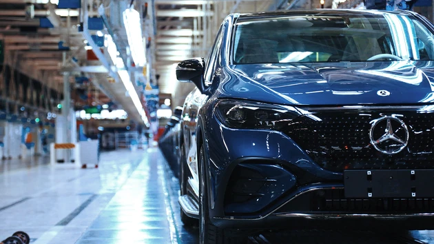 Mercedes‑Benz: Millionen für Roboter‑Revolution