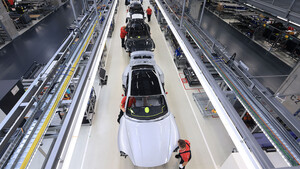Volkswagen, Mercedes‑Benz & Co: Absatzzahlen – es geht aufwärts  / Foto: Bloomberg/GettyImages