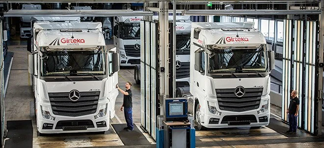 Daimler&#8209;Aktie im Blick: Konzern untersucht LKW&#8209;Motoren wegen Abgaswerten (Foto: Börsenmedien AG)