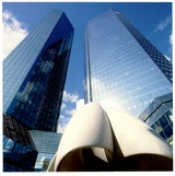 Deutsche Bank: Deutsche Bank und Commerzbank: Viel zu teuer