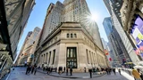 Infront DowJones: Nvidia unter Beschuss, Insider‑Verkauf bei D‑Wave, Teilsieg für Trump – Tag an der Wall Street