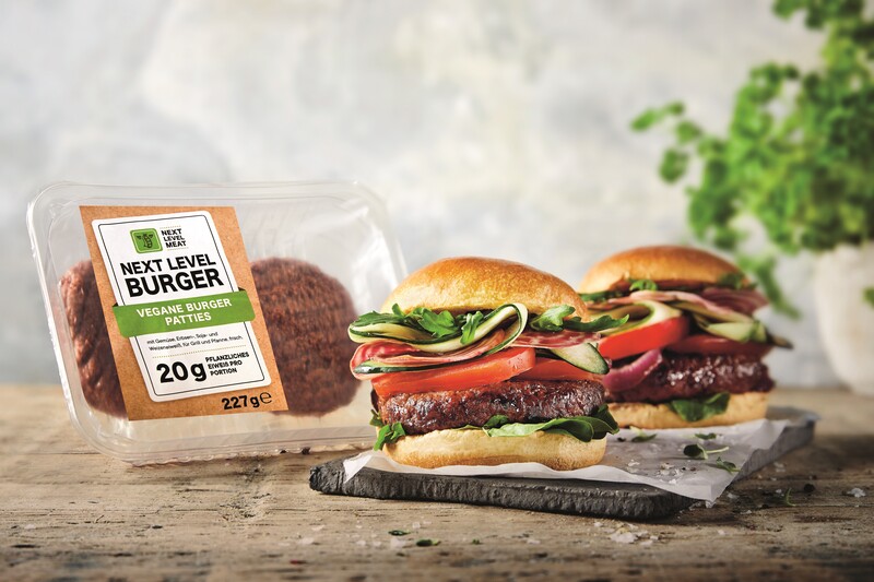 Bei der Produktdarstellung ist kein Unterschied festzustellen. Lidl versteht es, den neuen "Next Level Burger" ähnlich stark zu präsentieren wie das Vorbild aus den USA.