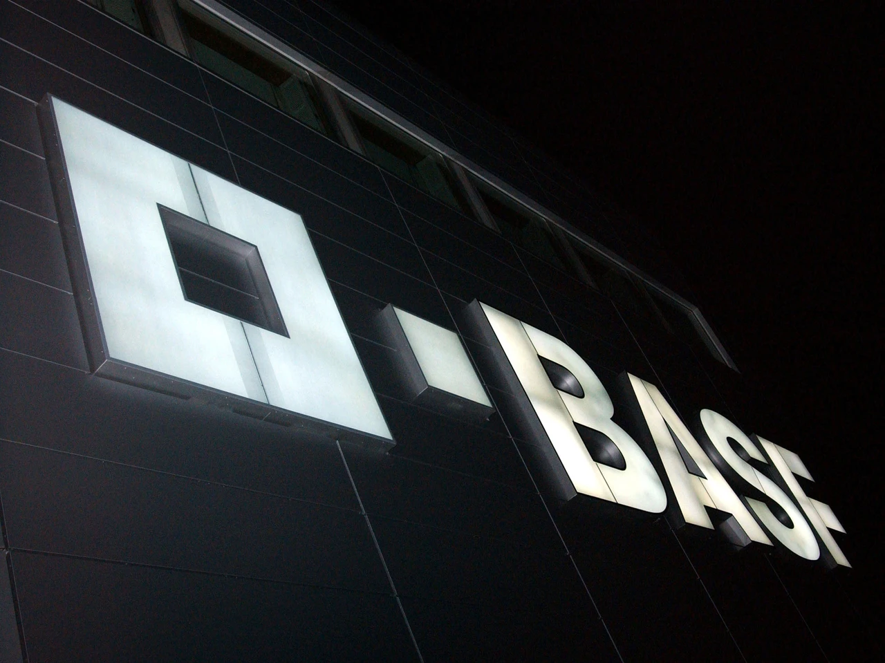 Commerzbank: „Kaufen Sie BASF-Aktien“