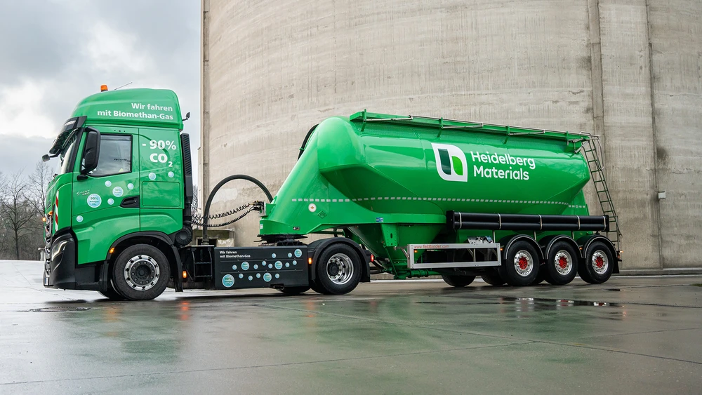 Platz 2: Heidelberg Materials +52,7%; Der Baustoffekonzern hat von der überraschend robusten Nachfrage trotz schwächelnder Konjunktur profitiert. Die Aktie hat vor allem im ersten Halbjahr überzeugt. 