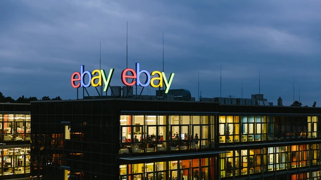 Blutige Schweinemasken, Spinnen, Kakerlaken per Post – Ebay muss blechen