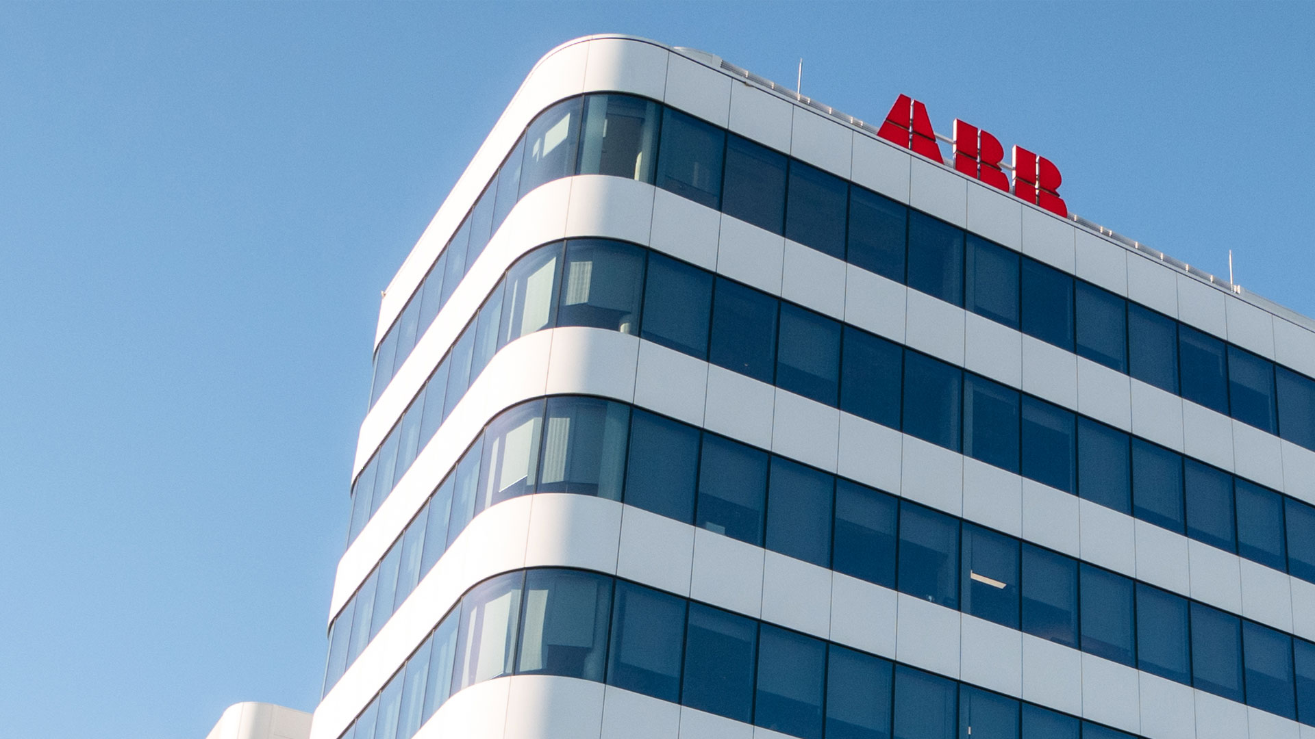 KI in der Industrie: ABB baut Partnerschaft mit Nvidia aus – Aktie stark  (Foto: Shutterstock)