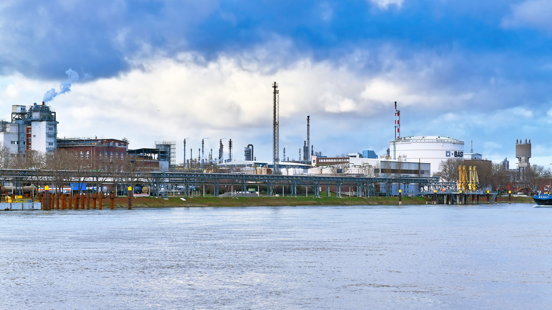 BASF, Covestro und Co. Diese Aktien profitieren von der Gaspreisbremse  (Foto: Firn/Shutterstock)