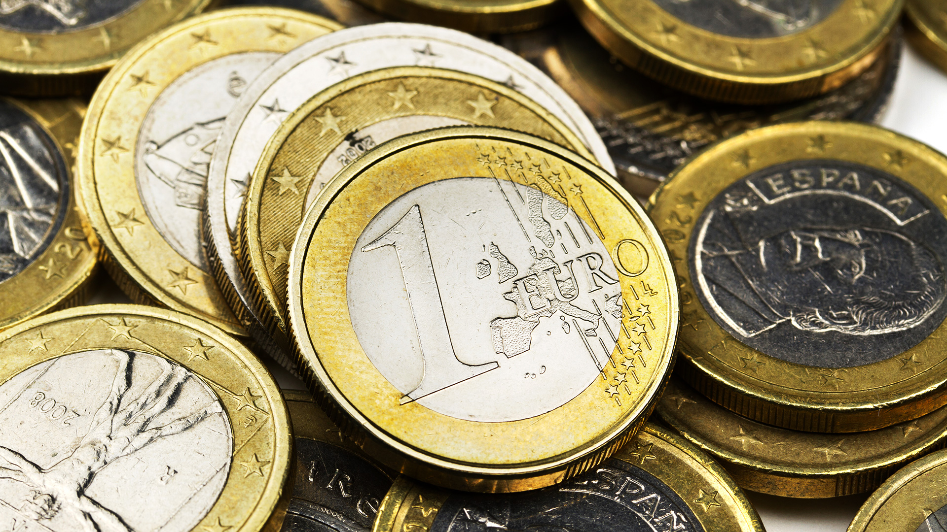 Euro im Chartcheck: Folgt jetzt eine massive Aufwärtsbewegung? (Foto: Patryk Kosmider/shutterstock)
