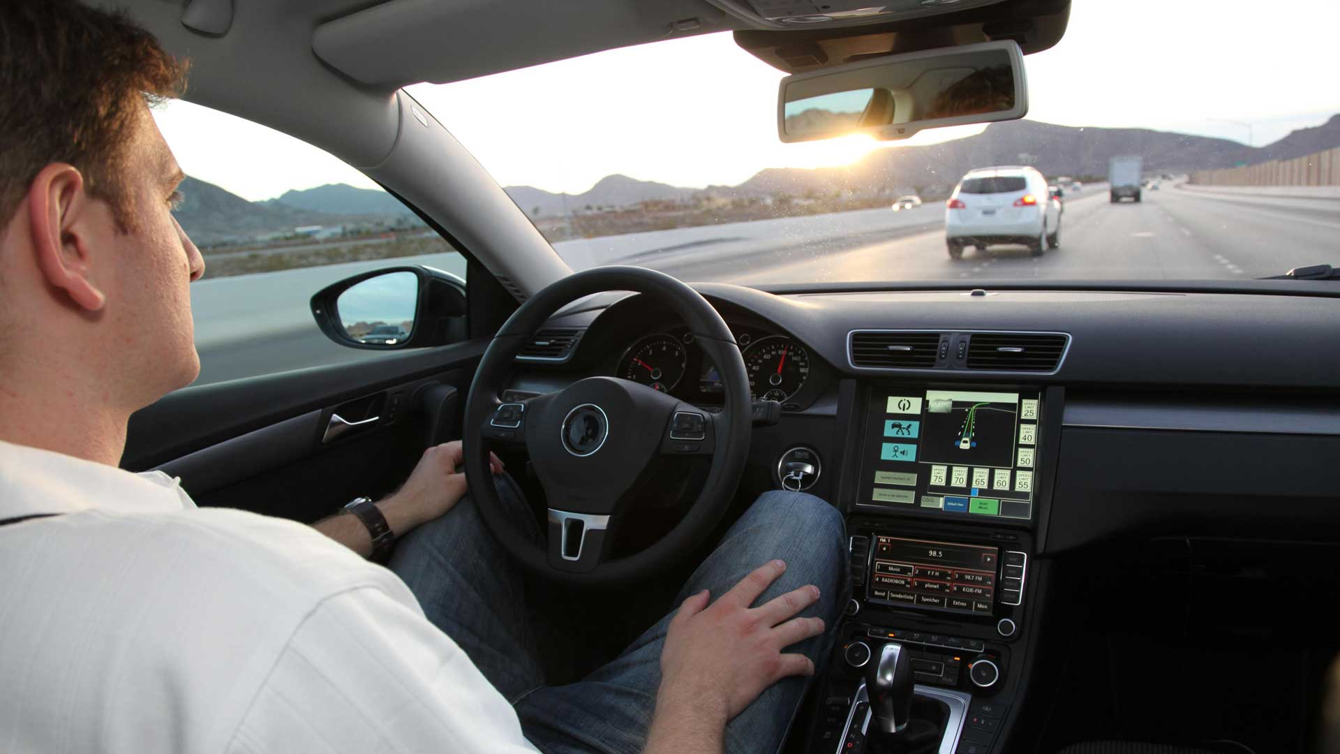 Hammer News – deutscher Autobauer erhält erste Lizenz zum automatisierten Fahren  (Foto: Continental, Continental)