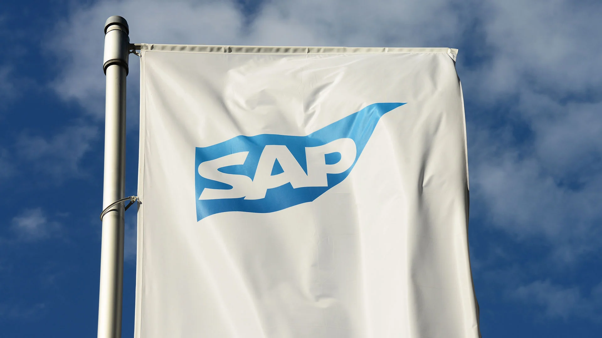 J.P. Morgan ahnt positive Überraschungen bei der SAP&#8209;Aktie &#8209; Sollten Anleger jetzt kaufen? (Foto: nitpicker/Shutterstock)