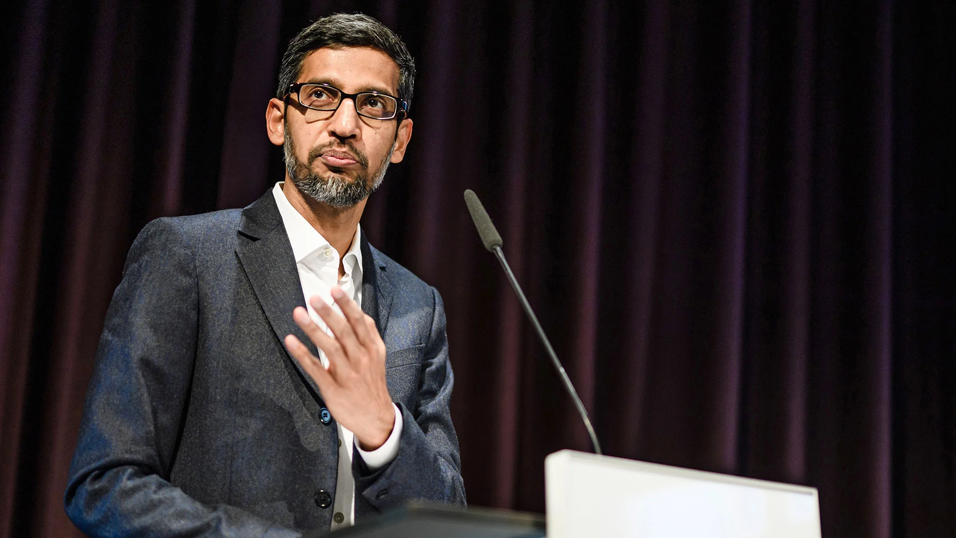 Google‑CEO prophezeit: Dieser Beruf bekommt KI am meisten zu spüren (Foto: EPA-EFE/CLEMENS BILAN/picture alliance/dpa)