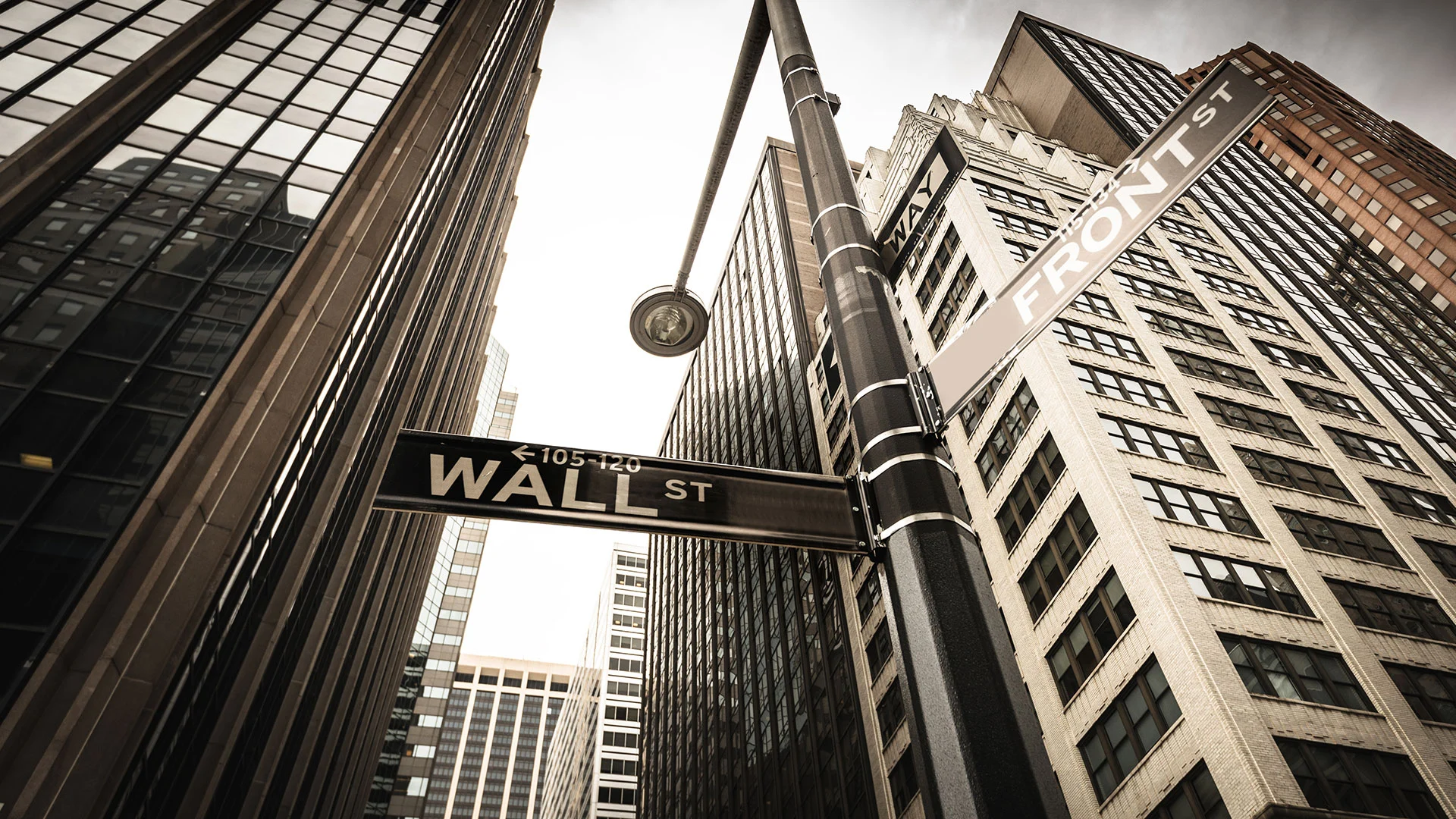 Wall Street &#8209; Schwacher Monatsauftakt für US&#8209;Börsen &#8209; Chipwerte tiefer (Foto: franckreporter/iStockphoto)