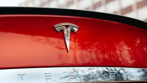 Tesla‑Analyst: „Razzle‑Dazzle“ mit wenig Substanz 