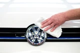 Volkswagen: Volkswagen‑Aktie: VW‑Chef schwenkt um ‑ Trend selbstfahrende Autos