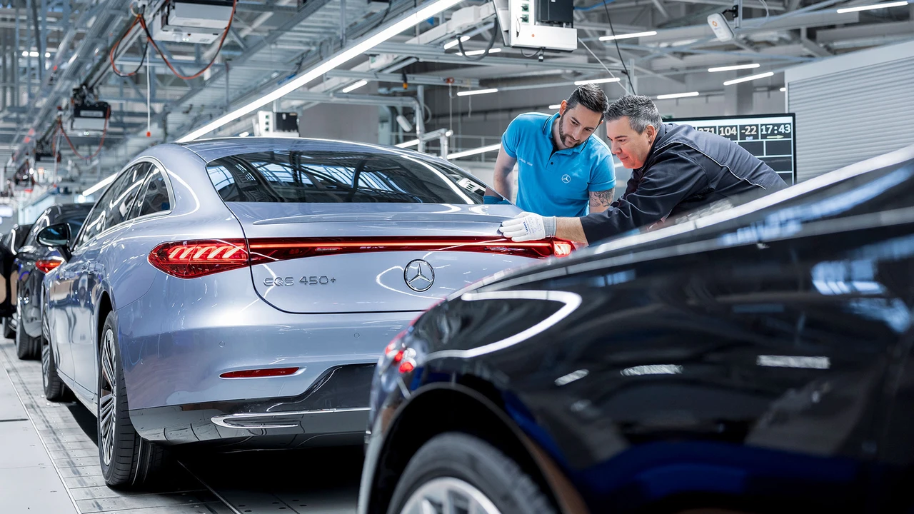 Mercedes‑Benz kehrt Deutschland den Rücken: Sind hier Tausende Jobs in Gefahr?