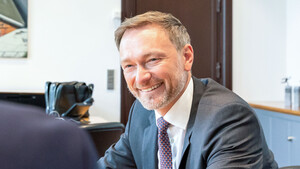 Commerzbank: Lindner meldet sich zu Wort  / Foto: Julian Pfadenhauer/Börsenmedien AG