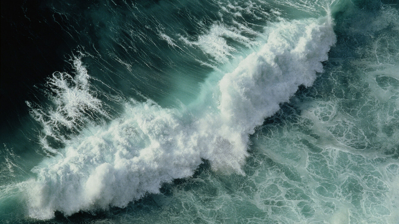 The AI wave breaks: Which stocks will win in the long term now?