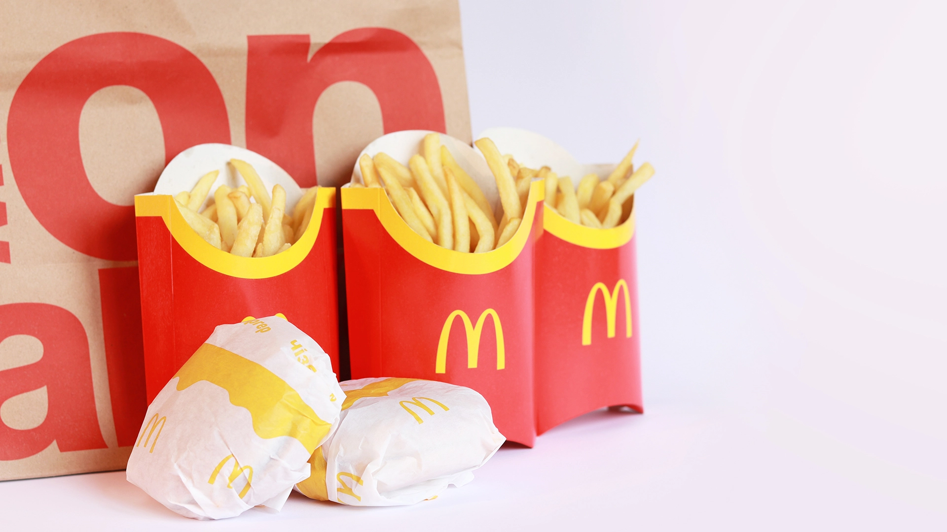 McDonald's hat  im zweiten Quartal geliefert: Aktie des Dividenden&#8209;Aristokraten bricht nach oben aus (Foto: Klymenko Mariia/Shutterstock)
