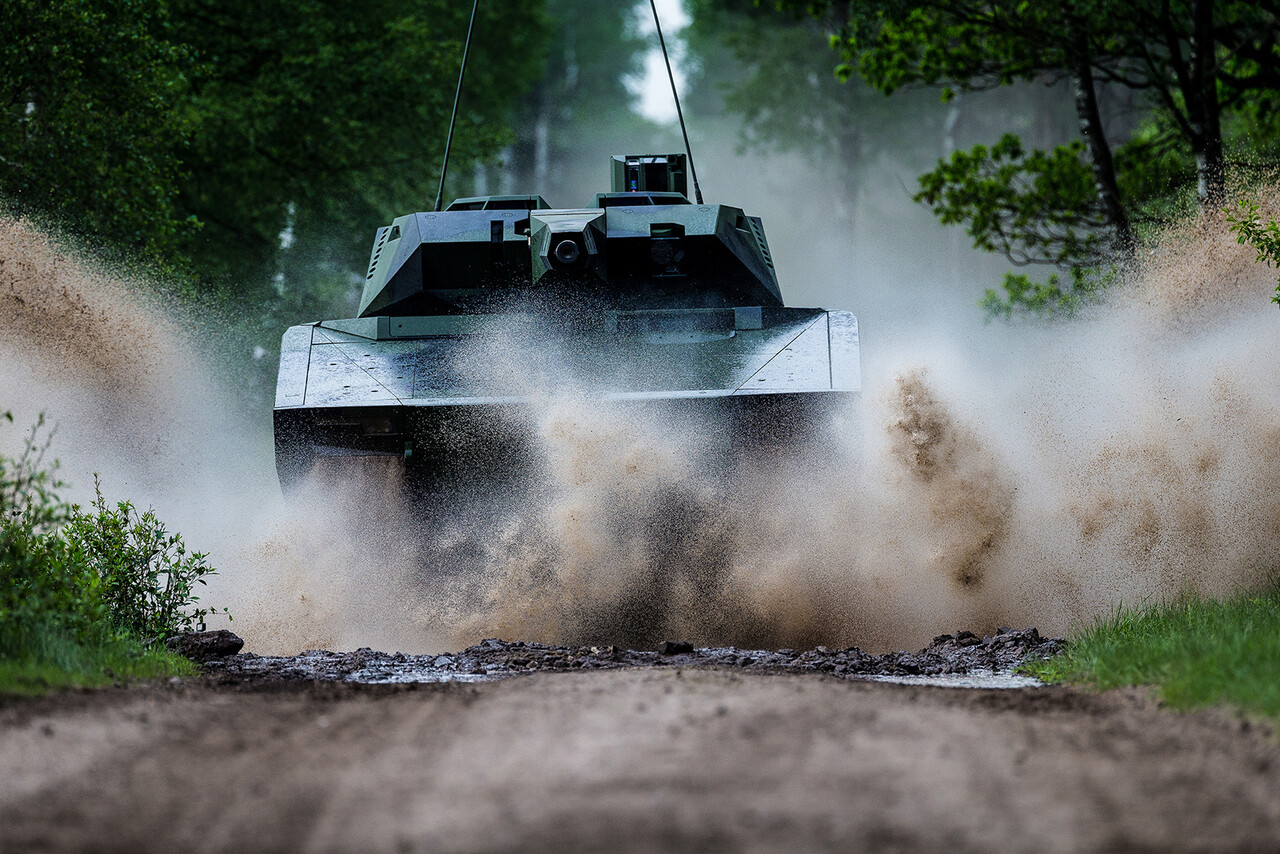 Braunschweig: Jetzt Wird'S Spannend! Rheinmetall Und Flughafen – Das Ist Erst Der Anfang! - eoy175a