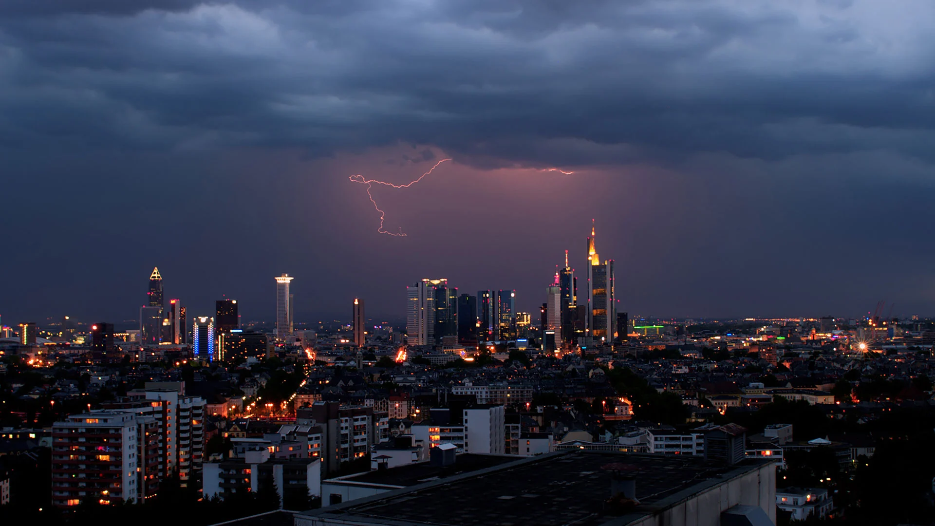 Mächtigster Banker der Welt warnt Aktionäre (Foto: Shutterstock)