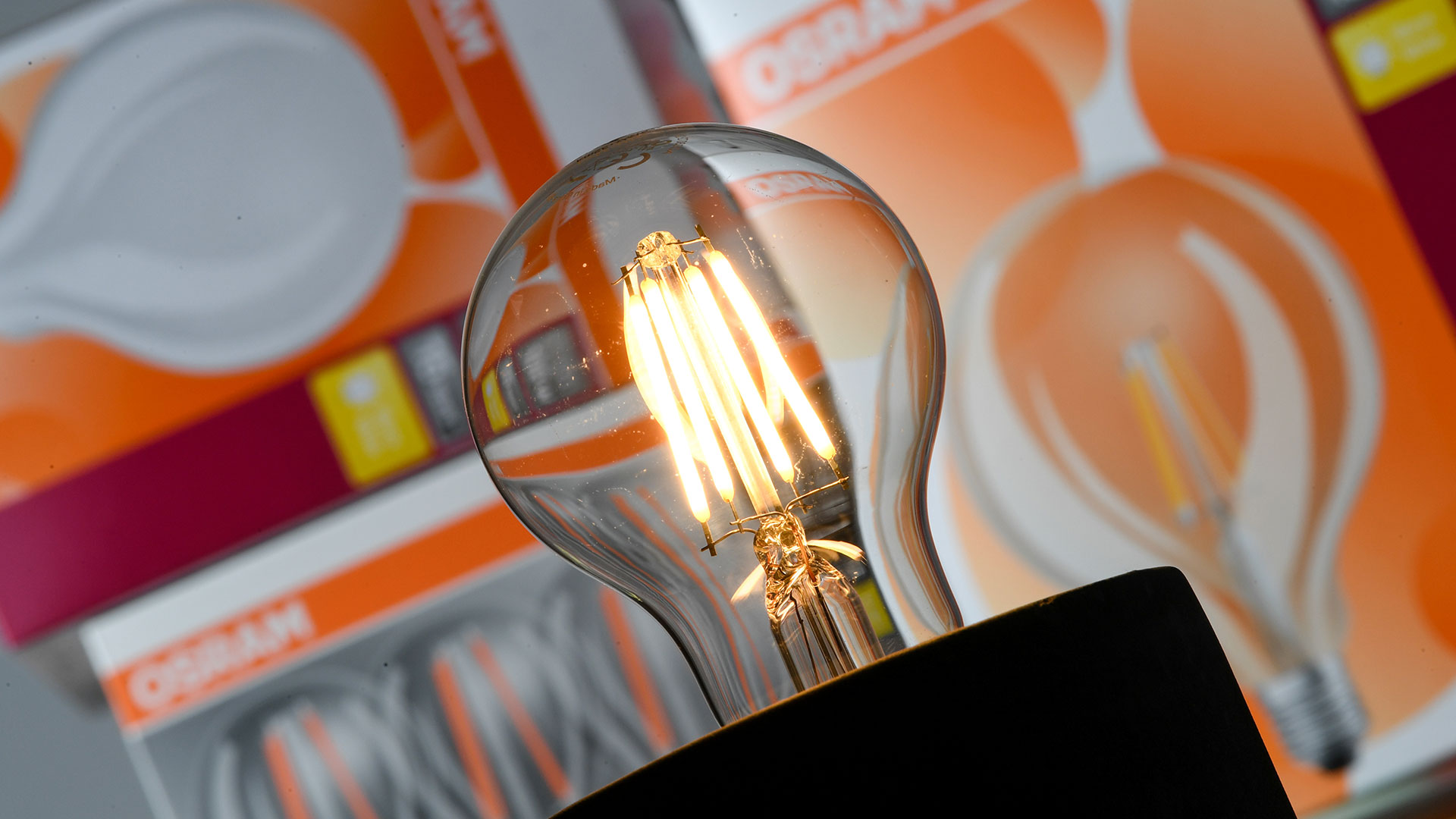 Plus 40 Prozent! Tech‑Sorgenkind entpuppt sich als Momentum‑Titel (Foto: Andreas Gebert/Illustration/Reuters)