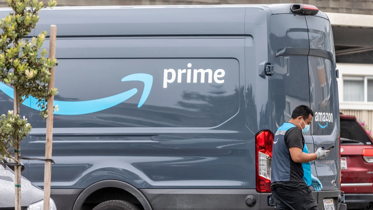 Nach Facebook-GAU: Müssen die Anleger jetzt vor Amazon zittern?