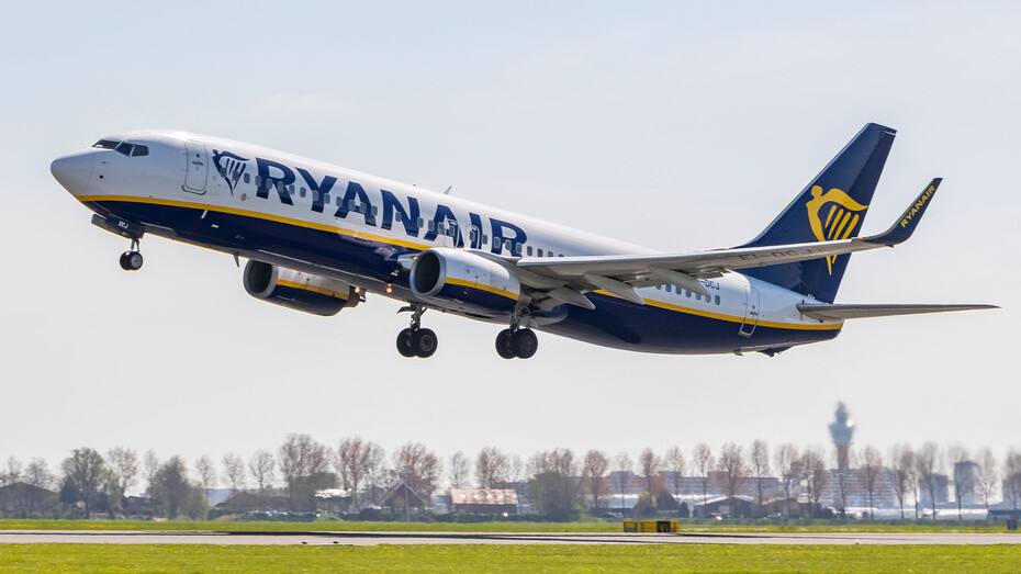   Ryanair hebt ab (Foto: NurPhoto/Nicolas Economou/picture alliance/dpa)