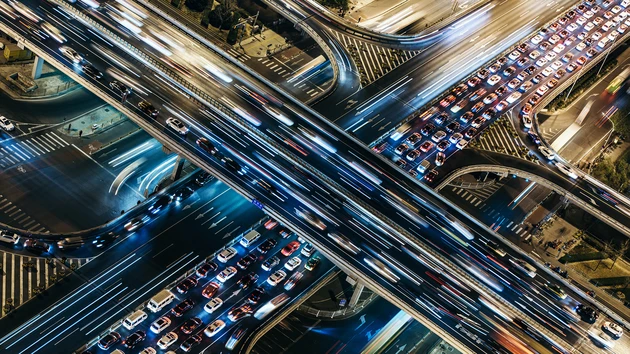 Überraschung! Diese Auto‑Aktie nimmt Fahrt auf