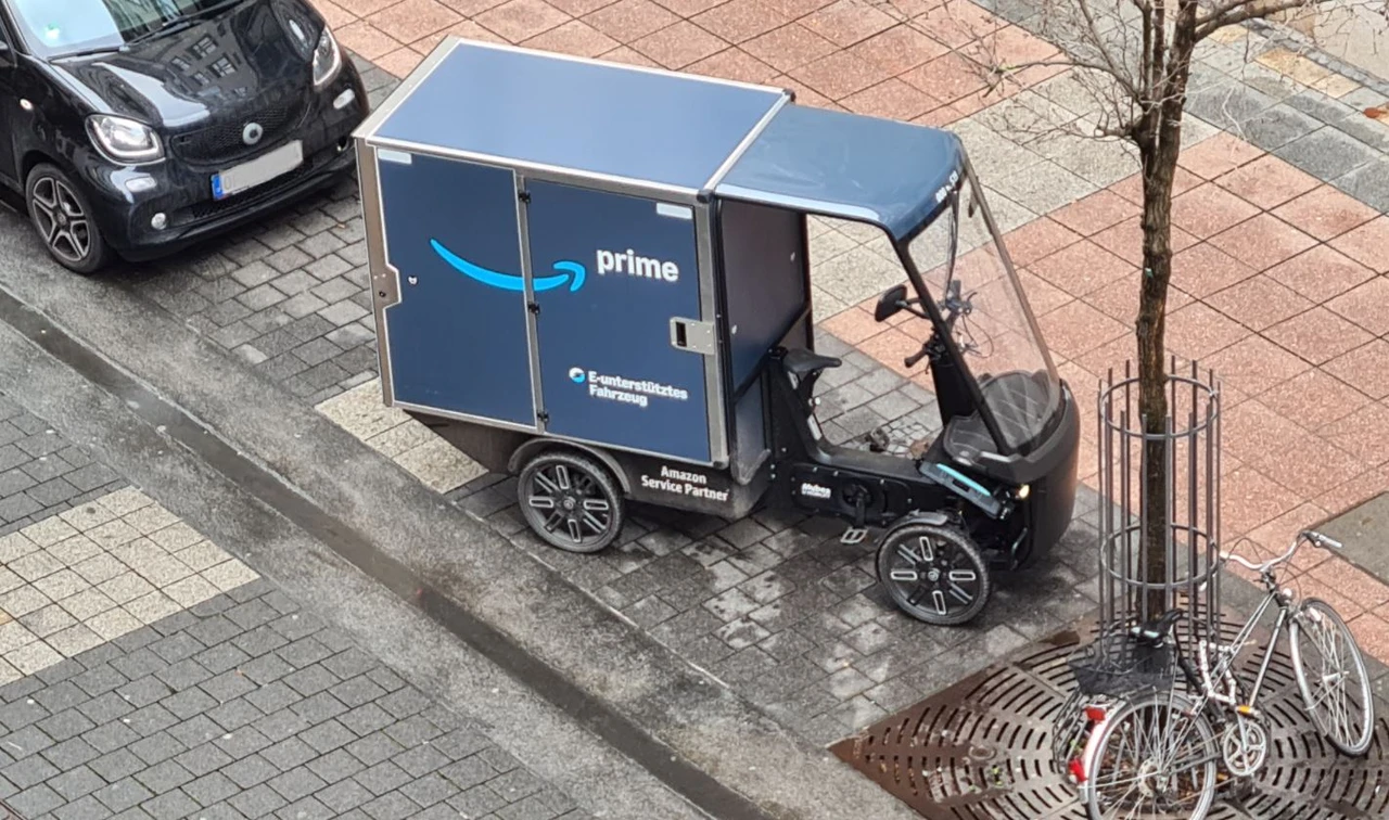 Viel besser als Amazon: Dieser AKTIONÄR-Tipp läuft wie geschmiert