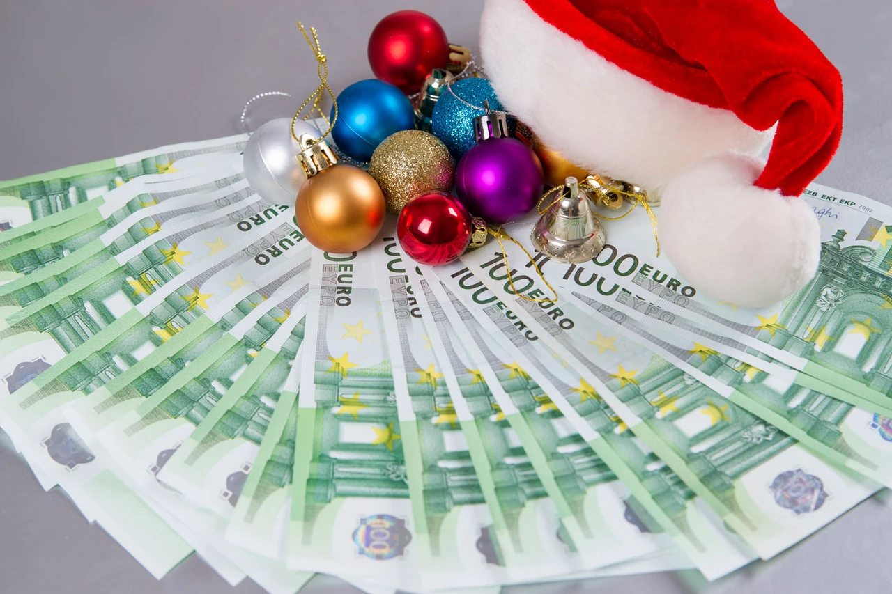 Reich durchs Weihnachtsgeld: Mit 1.000 Euro zu 115.000 Euro