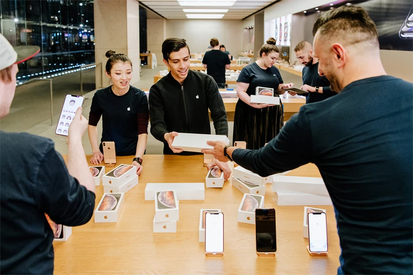 Apple: iPhone-Verkäufe doch besser als befürchtet?