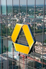 DAX: Commerzbank‑Zahlen verfehlen  Erwartungen ‑ Aktie verkaufen?