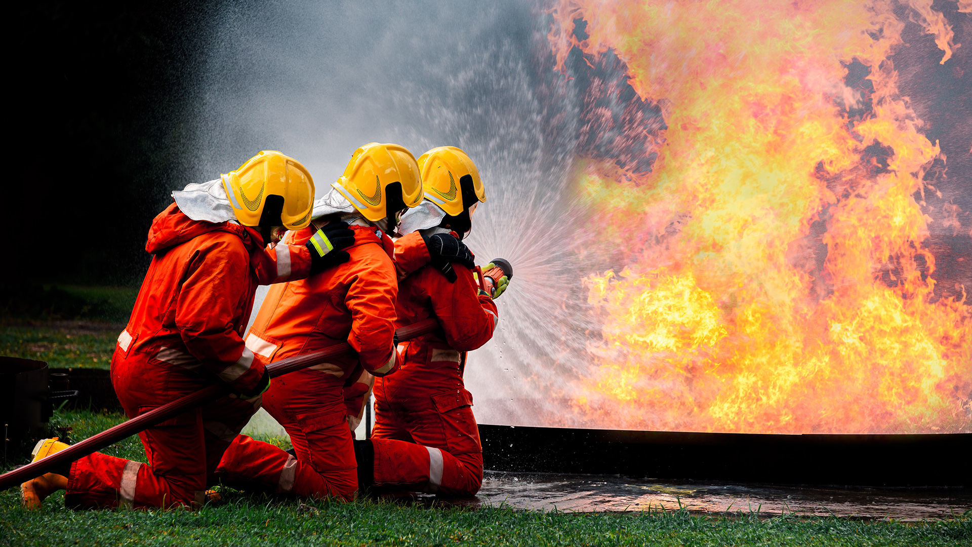 Diese Aktie ist jetzt brandheiß (Foto: APChanel/shutterstock)