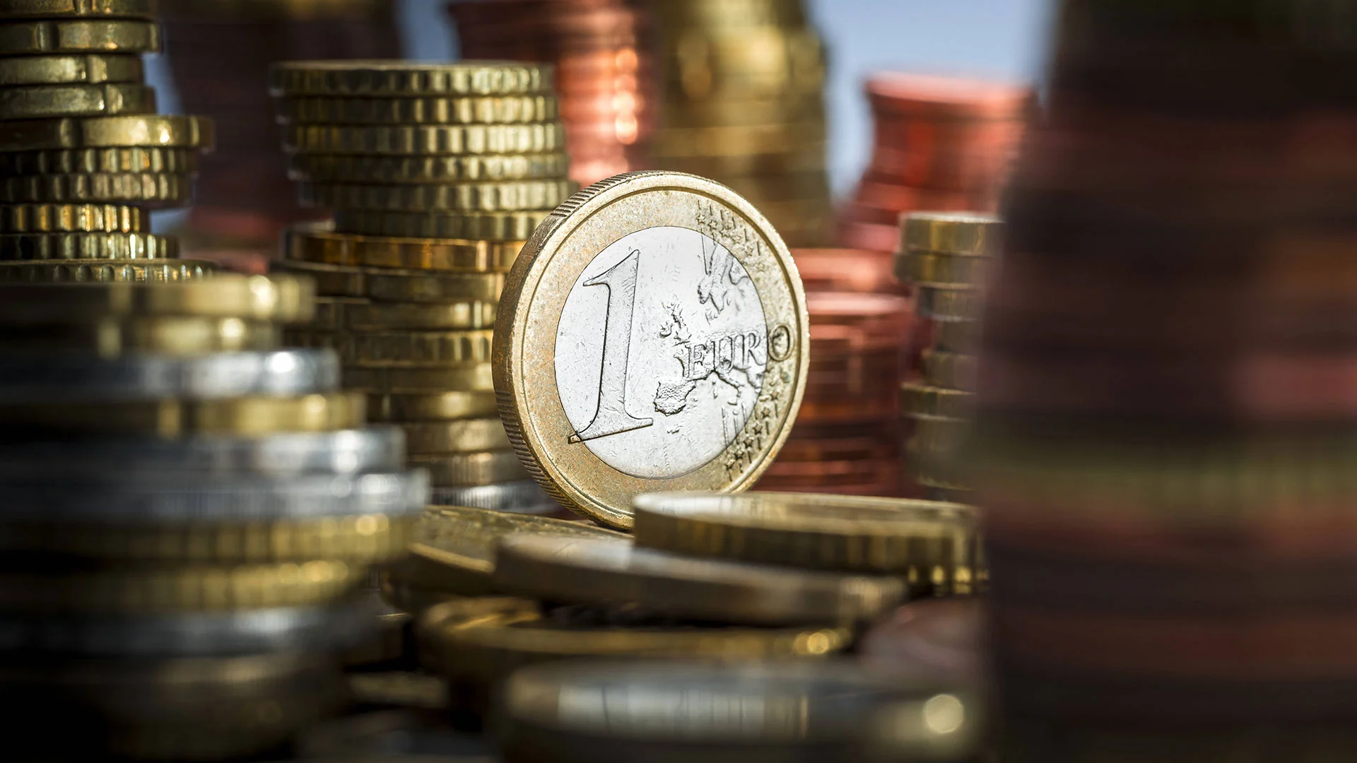 Wird der Euro überraschend stärker? So stellen sich Investoren jetzt auf (Foto: IMAGO)