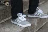 Adidas: Adidas: Der nächste Bulle