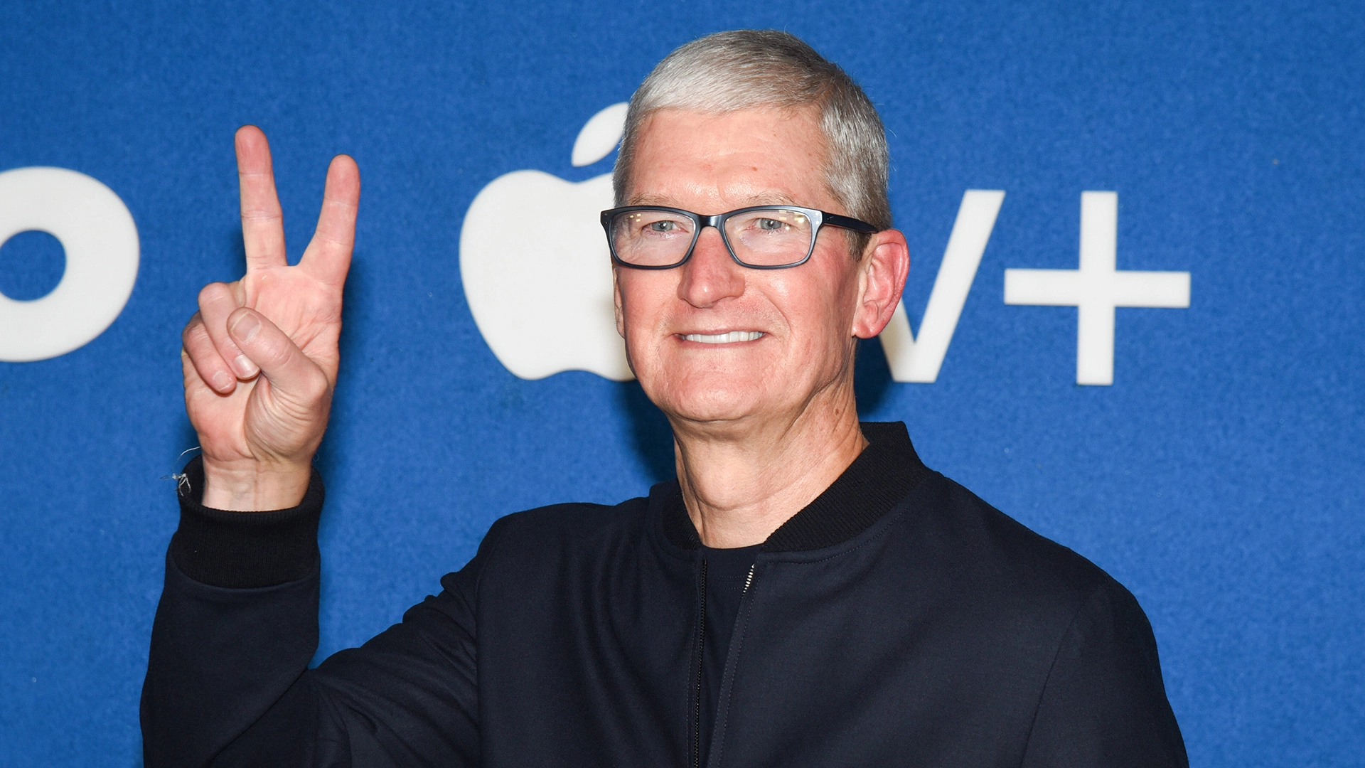 Apple Boss Tim Cook verkauft massiv eigene Aktien – Warnsignal für Anleger? (Foto: Shutterstock)