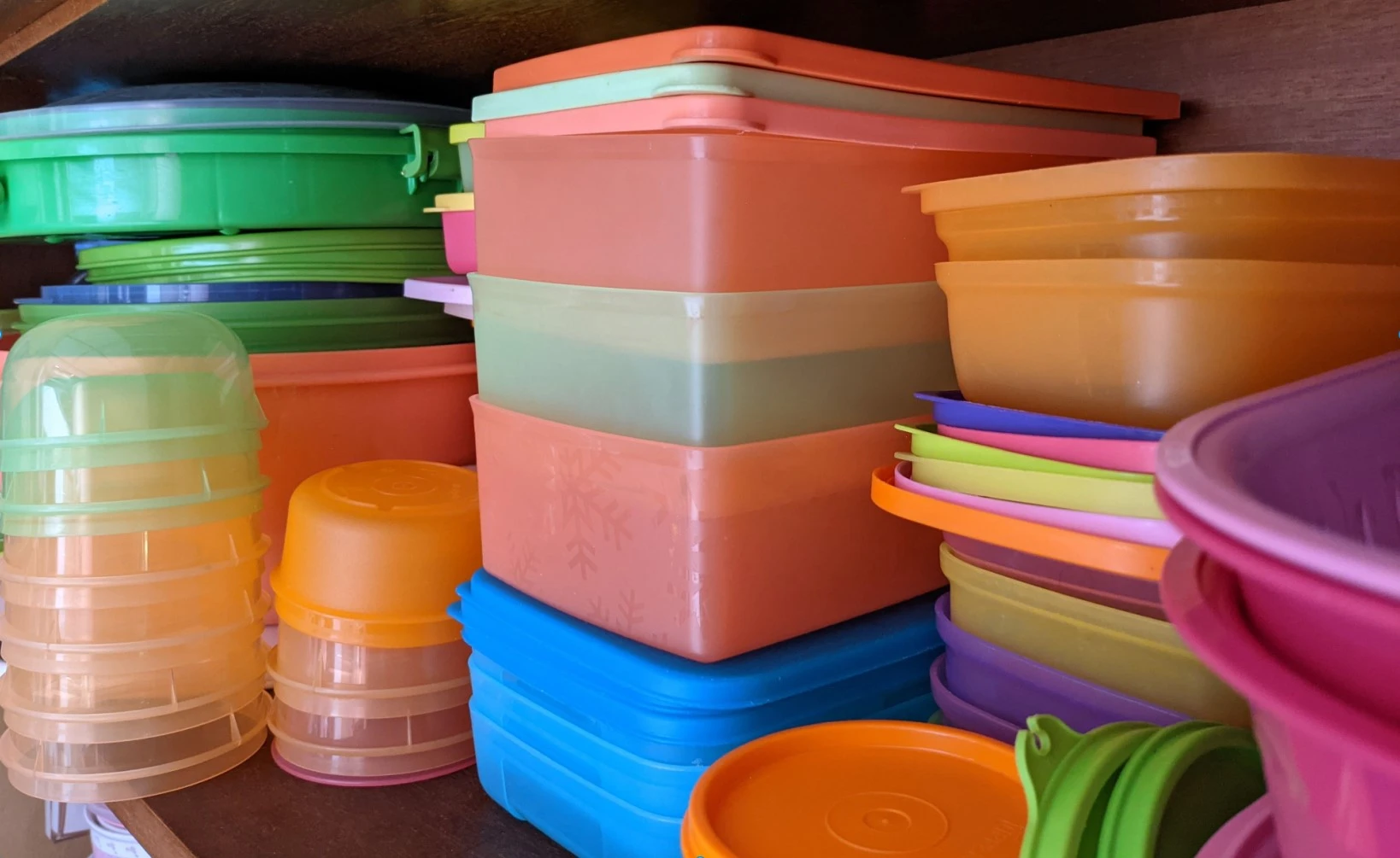 Tief, Tiefer, Tupper – warum die Tupperware&#8209;Aktie crasht (Foto: Shutterstock)