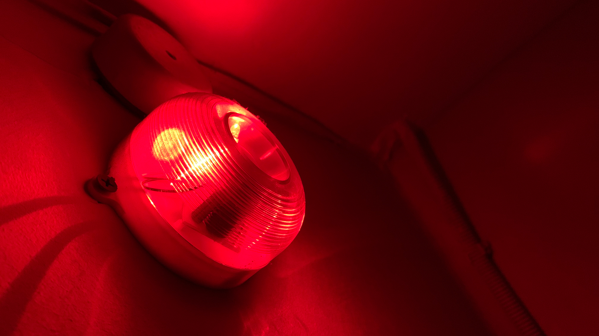 Stehen die Zeichen auf Crash? Diese Börsen‑Konstellation gab es zuletzt im Herbst 2008 (Foto: Ignatiev/iStock)