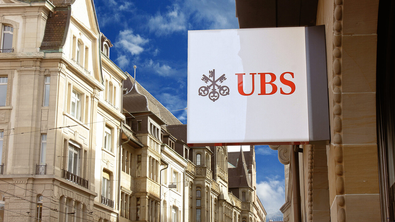 UBS: Überraschend starke Zahlen – Steilpass für Deutsche Bank?