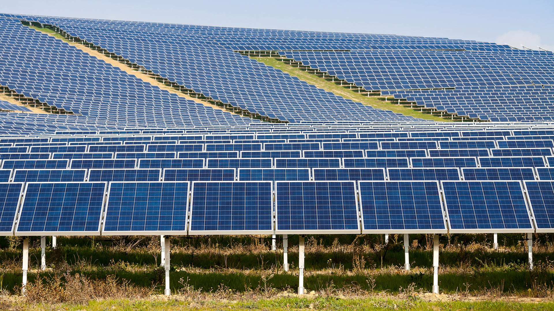Kursziel um 40 Prozent erhöht– Analyst bevorzugt diese Solar&#8209;Aktie (Foto: gmalandra/iStockphoto)