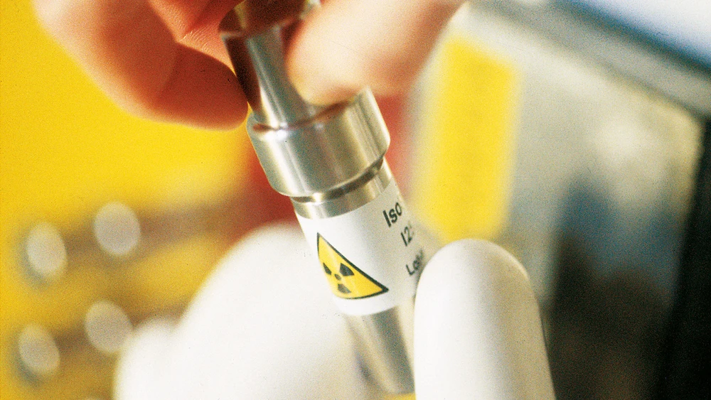 Platz 5: Eckert & Ziegler +116,1%; Das Strahlen- und Medizintechnikunternehmen ist auch nach den Aktiensplits auf Erfolgskurs. Bei radioaktiven Komponenten für Pharmaunternehmen ist Eckert & Ziegler Teil eines Duopols und kann auch künftig von Vorteilen bei der Preisbildung profitieren.