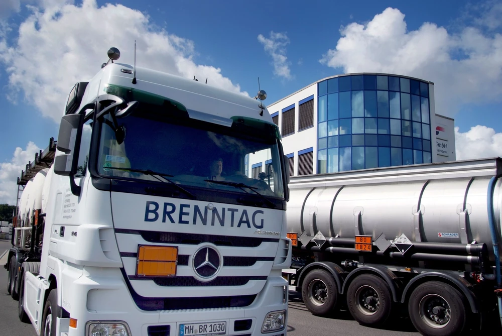 Brenntag: Der Weltmarktführer in der Chemiedistribution kommt relativ stabil durch die Coronakrise.