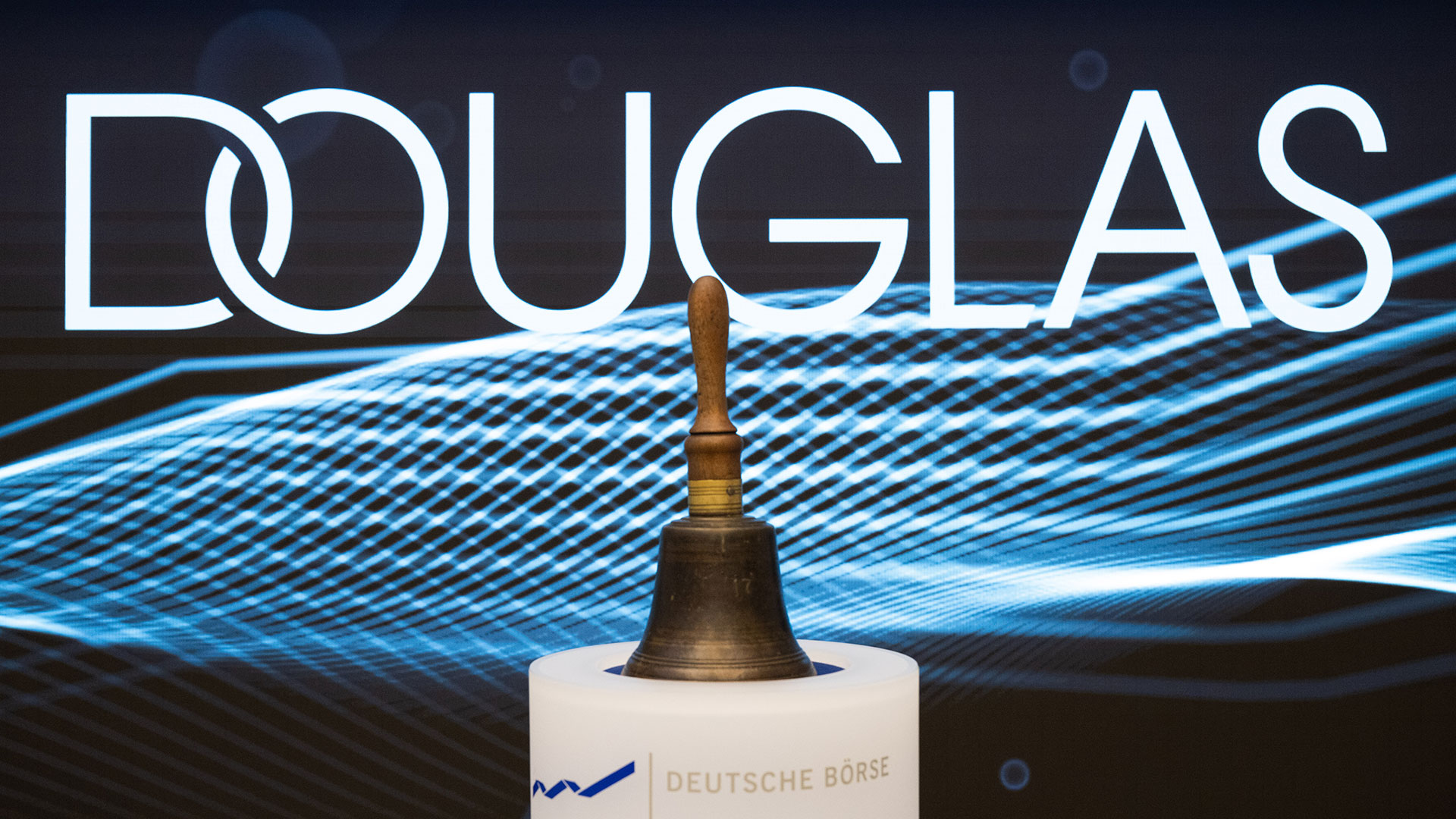 Douglas&#8209;Aktie nach der Kurshalbierung: Duftmarke des Turnarounds? (Foto: Boris Roessler/ picture alliance/dpa)