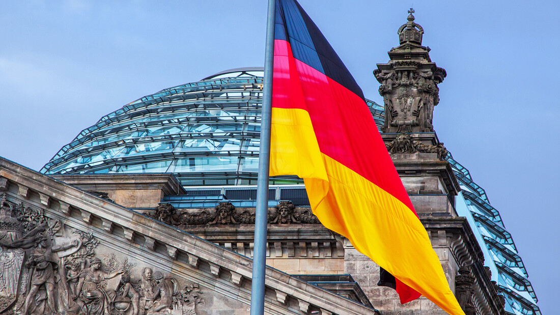 Commerzbank‑Übernahme: Klingbeil will mit Orcel reden (Foto: Juan-Garcia-Hinojosa/shutterstock)