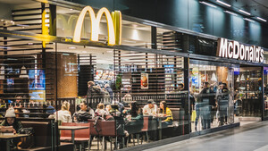 McDonald's: Stellenabbau und Umstrukturierung beflügeln Aktie zusätzlich   / Foto: hanohiki / iStockphoto