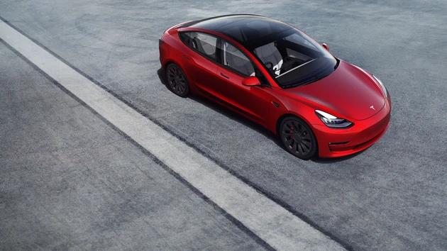 „Red Flag“ bei Tesla – Bulle verkauft sein Haus und liegt „tödlich falsch“